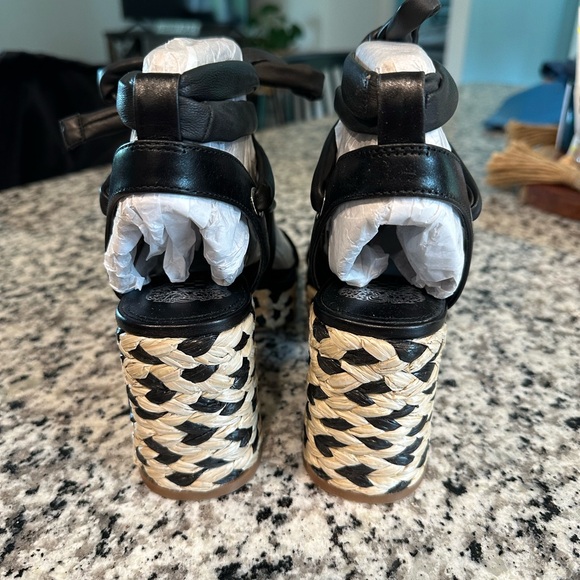 New! Vince Camuto Roreka Lace-Up Leather Heel - Picture 3 of 6